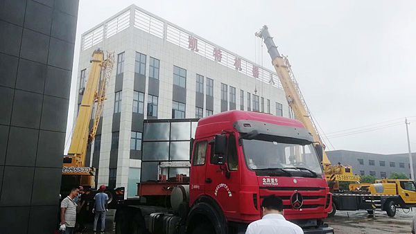 UG环球视讯机械人再次引进新设备，助力企业急剧发展